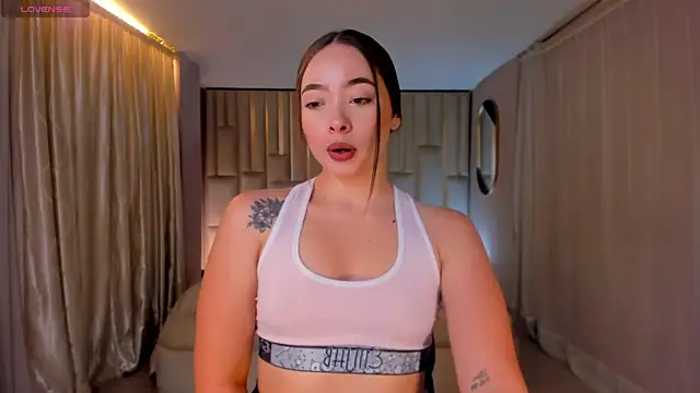 AlinaKravitz online show from 09-26-25, 11:47