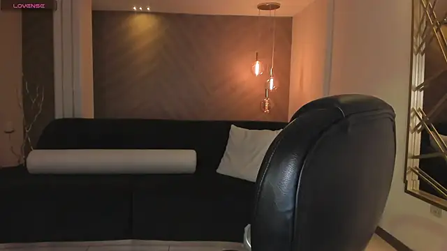 KaiaFerreira online show from 10-27-25, 11:03