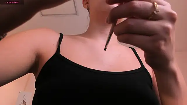 KaiaFerreira online show from 11-19-25, 10:48