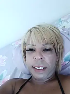 Snapshot of blondebitchlitle chatting on 03-17-25, 04:54 blondebitchlitle online show from 03-17-25, 04:54