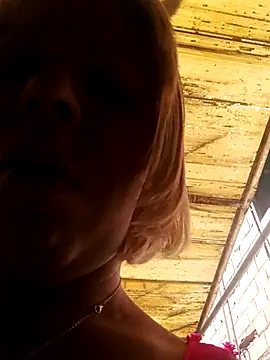 Snapshot of blondebitchlitle chatting on 10-11-25, 12:15 blondebitchlitle online show from 10-11-25, 12:15