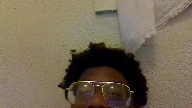 Snapshot of dvaughn3117 chatting on 04-18-26, 03:32 dvaughn3117 online show from 04-18-26, 03:32