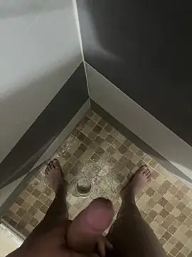 Snapshot of mylovetr1 chatting on 12-16-24, 04:23 mylovetr1 online show from 12-16-24, 04:23