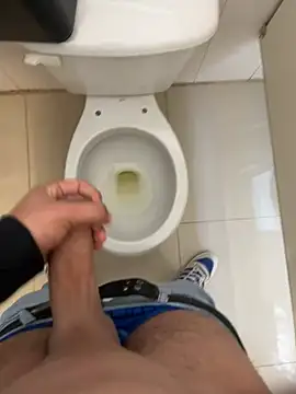 Snapshot of mylovetr1 chatting on 02-04-25, 08:49 mylovetr1 online show from 02-04-25, 08:49