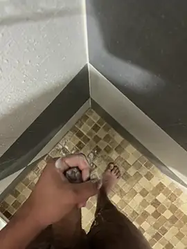 Snapshot of mylovetr1 chatting on 02-13-25, 04:43 mylovetr1 online show from 02-13-25, 04:43