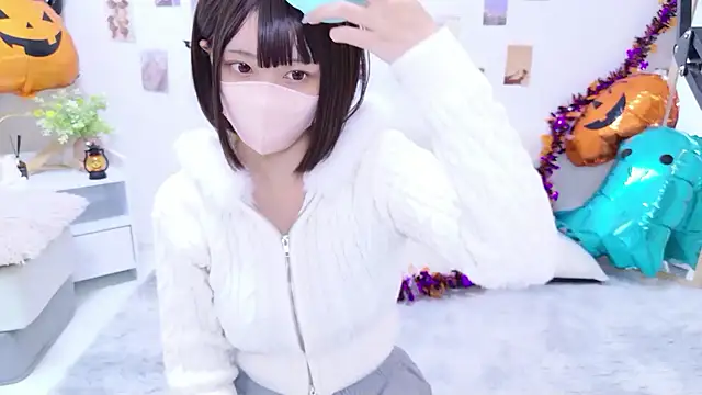 aki zzz online show from 10-28-25, 07:27