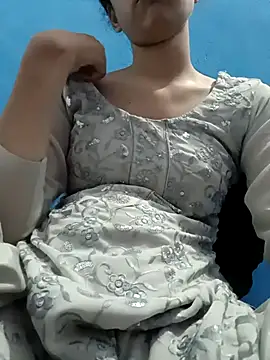 magicmoment00786 online show from 09-14-25, 04:39