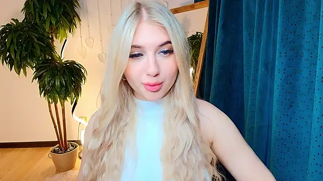 Evacadooo online show from 03-14-26, 04:07