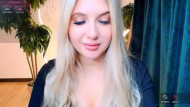 Evacadooo online show from 03-21-26, 02:27