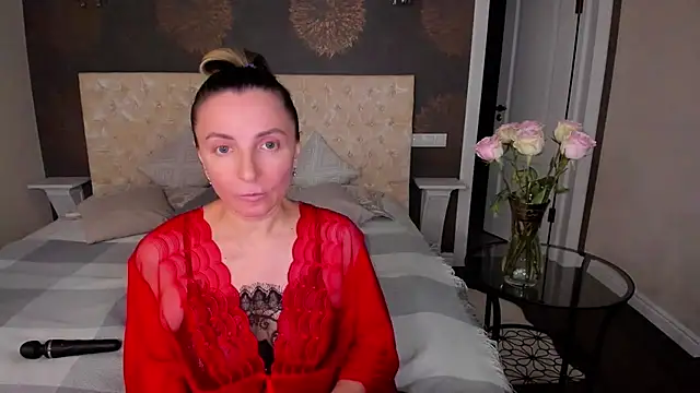 Snapshot of AllisonWilliams chatting on 12-03-24, 07:33 AllisonWilliams online show from 12-03-24, 07:33