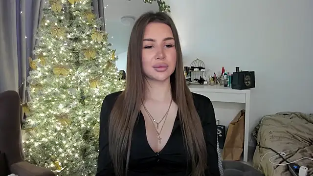 Snapshot of SuraMune chatting on 01-07-25, 08:13 SuraMune online show from 01-07-25, 08:13