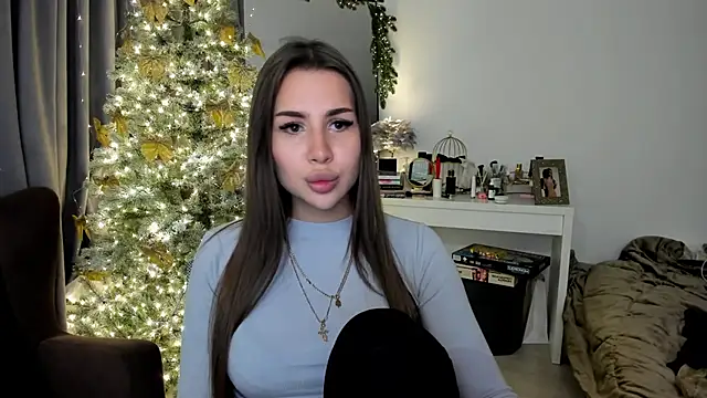 Snapshot of SuraMune chatting on 01-16-25, 06:37 SuraMune online show from 01-16-25, 06:37