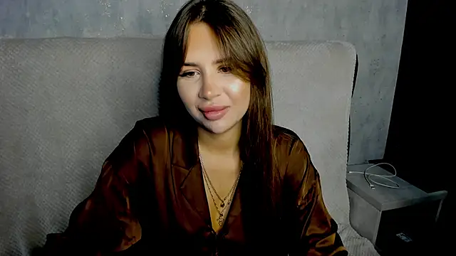 Snapshot of SuraMune chatting on 10-17-25, 09:34 SuraMune online show from 10-17-25, 09:34