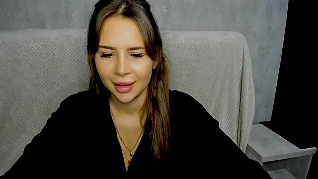 Snapshot of SuraMune chatting on 11-03-25, 07:37 SuraMune online show from 11-03-25, 07:37