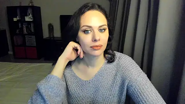 MollyCheiz online show from 02-19-25, 08:41
