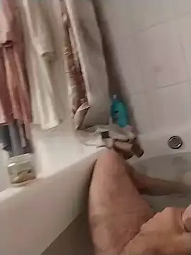 Snapshot of kisandgioni chatting on 10-29-25, 07:48 kisandgioni online show from 10-29-25, 07:48