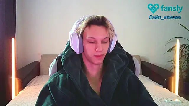 Snapshot of Ostin_meow chatting on 02-03-25, 07:29 Ostin meow online show from 02-03-25, 07:29