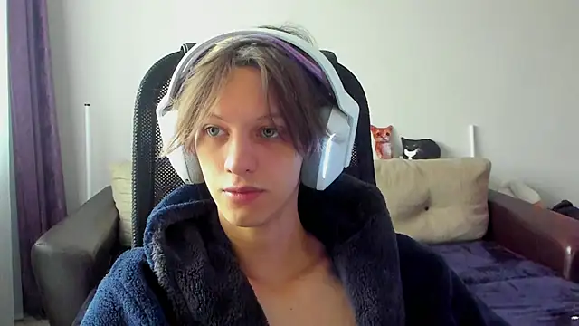 Snapshot of Ostin_meow chatting on 11-05-25, 07:41 Ostin meow online show from 11-05-25, 07:41