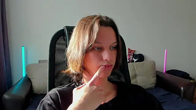 Ostin meow online show from 04-20-26, 11:46