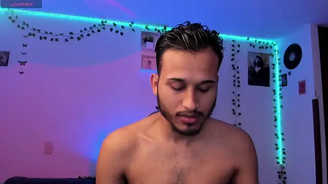 Raf brunette online show from 03-04-25, 12:33