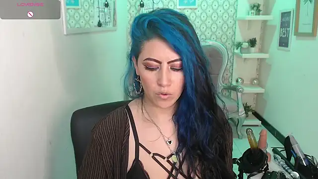 Snapshot of scarleth_blue chatting on 02-03-25, 06:45 scarleth blue online show from 02-03-25, 06:45