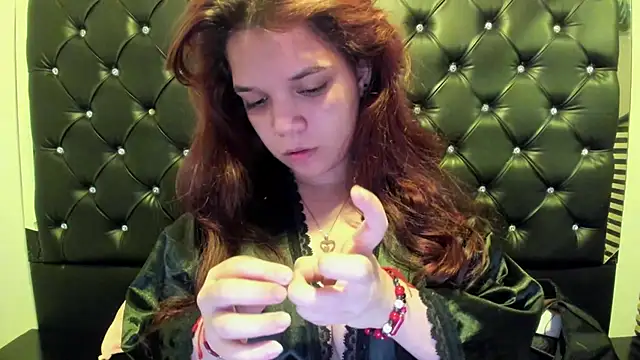 MelanyCarter18 online show from 11-18-25, 08:13