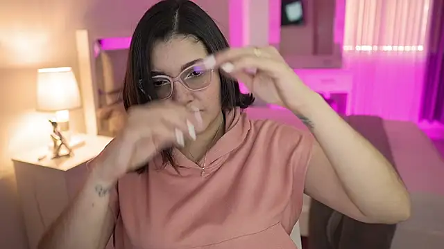 Camilaa bueno online show from 12-18-24, 09:18