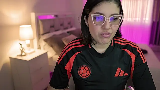 Camilaa bueno online show from 12-21-24, 05:07