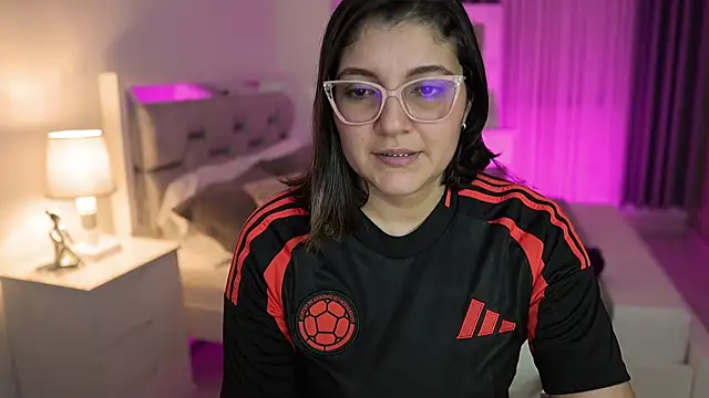 Camilaa bueno online show from 12-22-24, 03:11