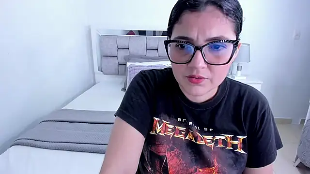Camilaa bueno online show from 07-03-26, 02:07
