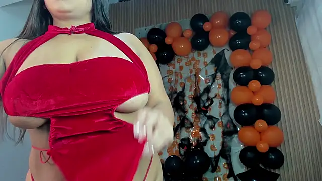 Any topless online show from 10-21-25, 11:00