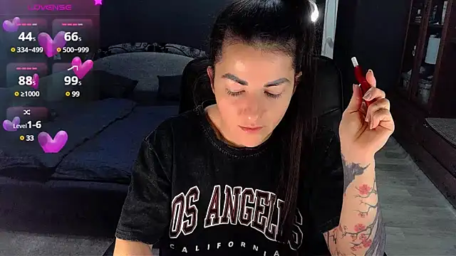 Aria Dl online show from 12-17-24, 01:27