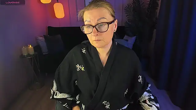 AlexandraKind online show from 02-15-25, 11:47