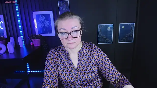 AlexandraKind online show from 02-21-25, 08:49