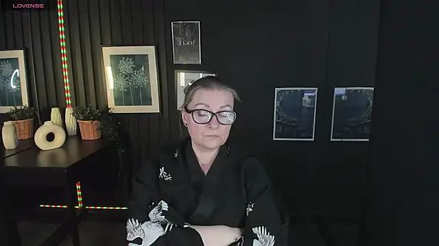 AlexandraKind online show from 03-07-25, 03:29