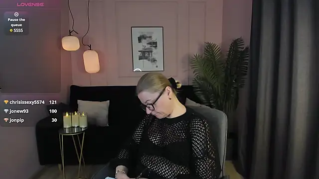 AlexandraKind online show from 03-12-25, 03:24