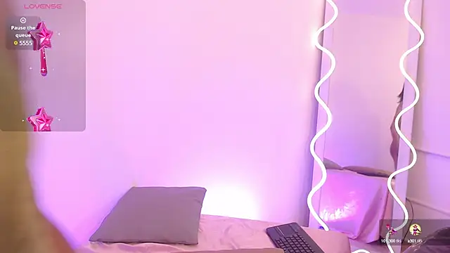 Snapshot of Andy_tay1 chatting on 01-11-25, 06:56 Andy tay1 online show from 01-11-25, 06:56