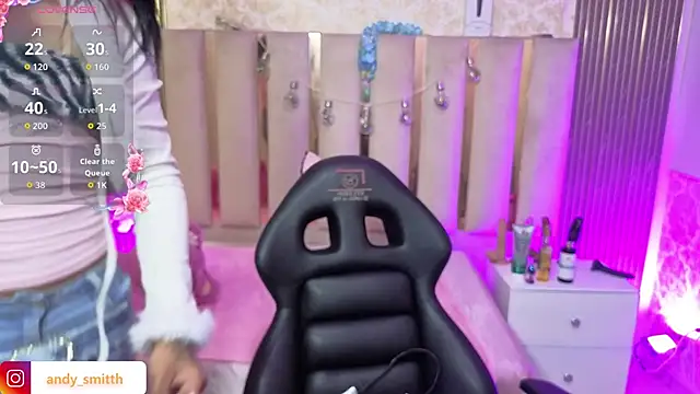 Andy tay1 online show from 11-12-25, 03:29