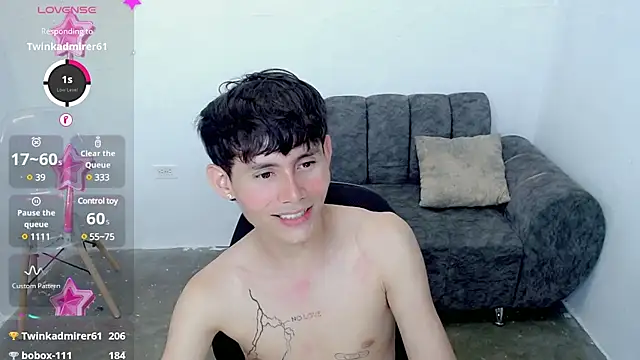 Snapshot of tanjiro_cute chatting on 12-23-24, 06:33 tanjiro cute online show from 12-23-24, 06:33