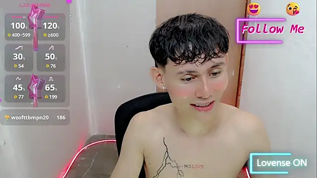 Snapshot of tanjiro_cute chatting on 01-11-25, 06:35 tanjiro cute online show from 01-11-25, 06:35