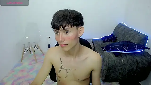 Snapshot of tanjiro_cute chatting on 01-17-25, 03:45 tanjiro cute online show from 01-17-25, 03:45