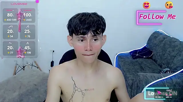 Snapshot of tanjiro_cute chatting on 01-17-25, 09:49 tanjiro cute online show from 01-17-25, 09:49