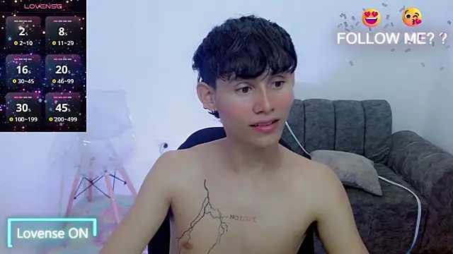 Snapshot of tanjiro_cute chatting on 02-27-25, 06:18 tanjiro cute online show from 02-27-25, 06:18