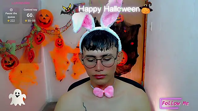 Snapshot of tanjiro_cute chatting on 10-31-25, 09:43 tanjiro cute online show from 10-31-25, 09:43