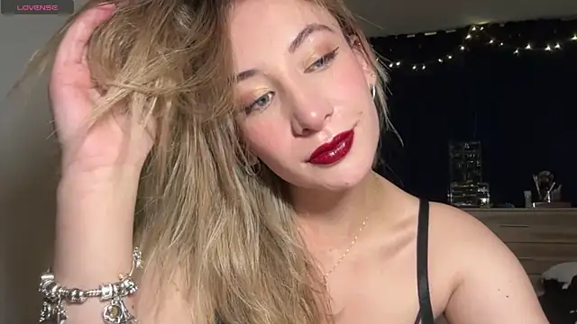 Gabby cruz  online show from 01-18-25, 04:15