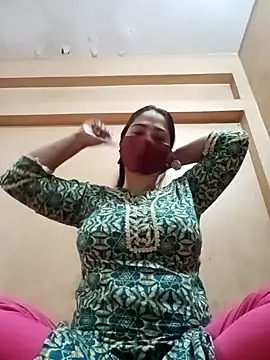 Magical Girl- online show from 02-08-25, 02:47