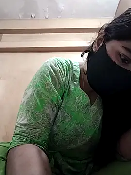 Magical Girl- online show from 10-29-25, 03:20