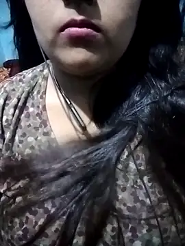 Snapshot of Love-Veronica chatting on 04-25-26, 01:41 Love-Veronica online show from 04-25-26, 01:41