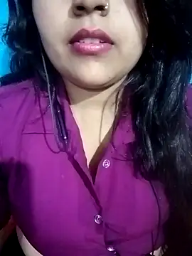Snapshot of Love-Veronica chatting on 05-06-26, 12:10 Love-Veronica online show from 05-06-26, 12:10
