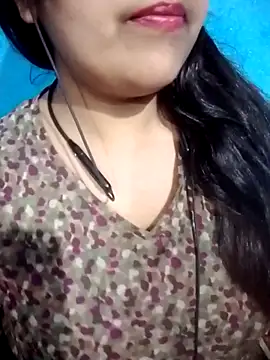 Snapshot of Love-Veronica chatting on 05-08-26, 02:00 Love-Veronica online show from 05-08-26, 02:00
